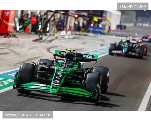 F1赛季争冠形势突变多队升级引爆围场焦点车手转会暗流涌动再起 F1赛季争冠形势突变多队升级引爆围场焦点车手转会暗流涌动再起