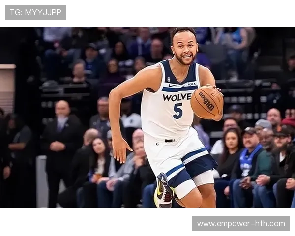 中国篮球新星崛起李凯尔表现亮眼助力队伍获胜引发热议