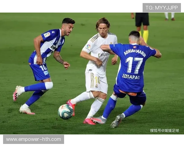 拉斯帕尔马斯俱乐部：西班牙足球的荣耀与挑战之路