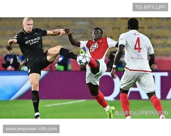 欧冠最新战报：豪门鏖战晋级赛精彩瞬间回顾